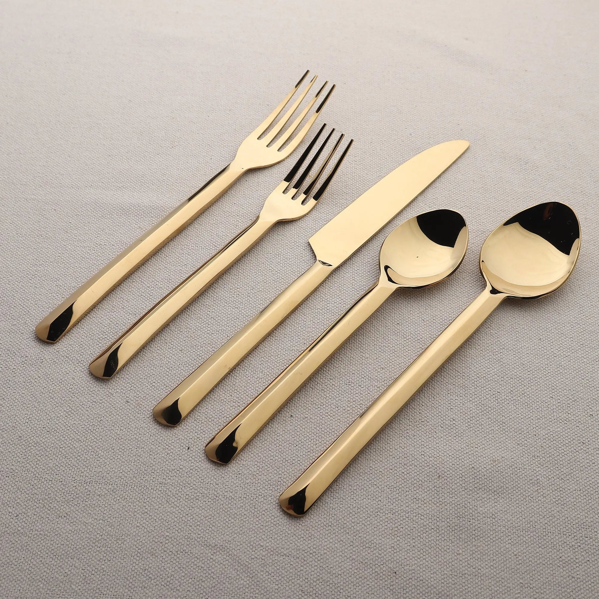 Ariella PVD 5 Pc. Flatware Set